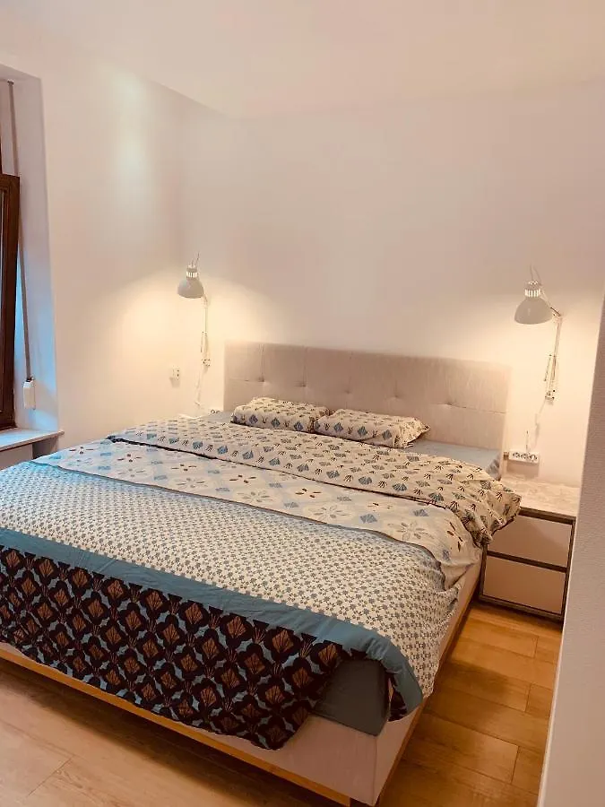 Nice Private Room In Luxembourg City Homestay